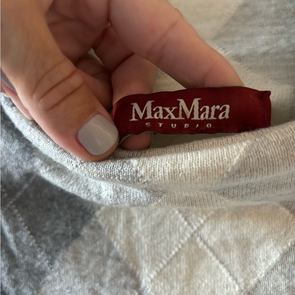 MaxMara fine wool sweater dress. - Picture 2 of 5